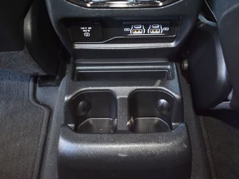 Used 2023 Jeep Grand Cherokee L Limited AWD/4WD image 37