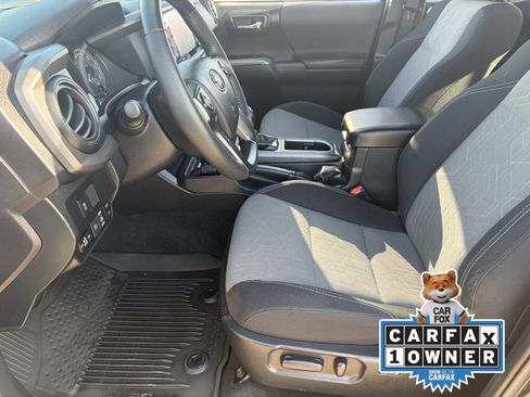 Used 2022 Toyota Tacoma TRD Off-Road w/ Technology Package image 20