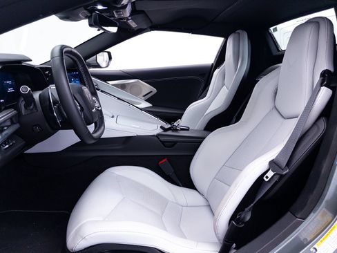 Used 2024 Chevrolet Corvette Stingray Preferred Conv w/ Battery Protection Package RWD image 22