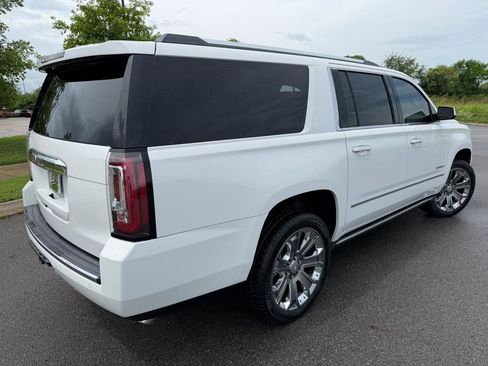 Used 2015 GMC Yukon XL Denali w/ Premium Package RWD image 5