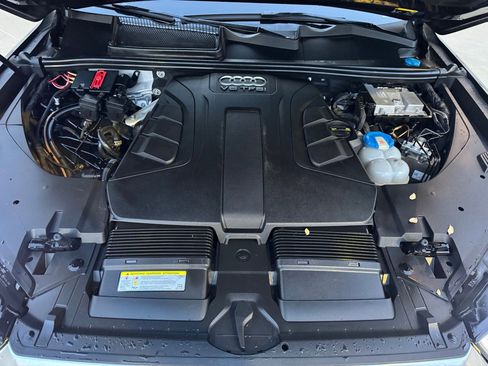 Used 2017 Audi Q7 3.0T Premium Plus image 38