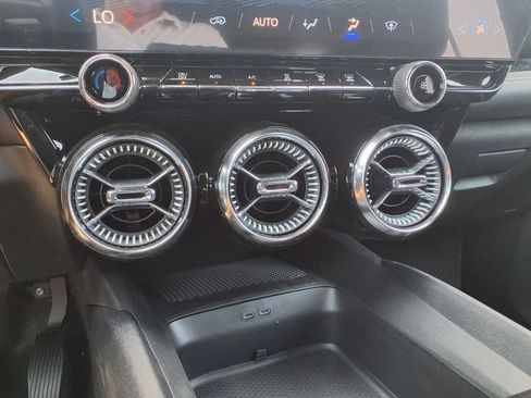 New 2025 Chevrolet Blazer EV LT image 7