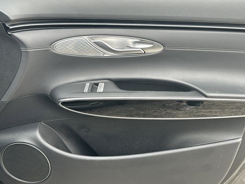 Used 2025 Genesis GV70 2.5T image 14