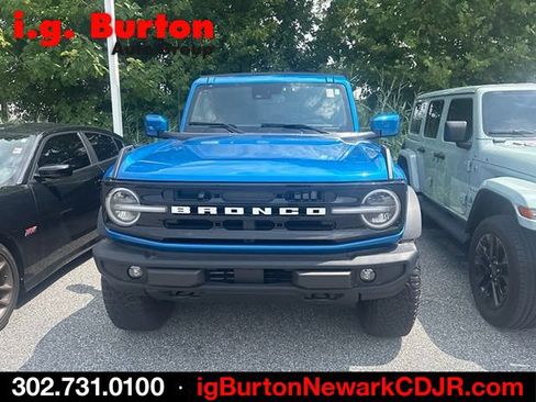 Used 2024 Ford Bronco Outer Banks AWD/4WD image 3