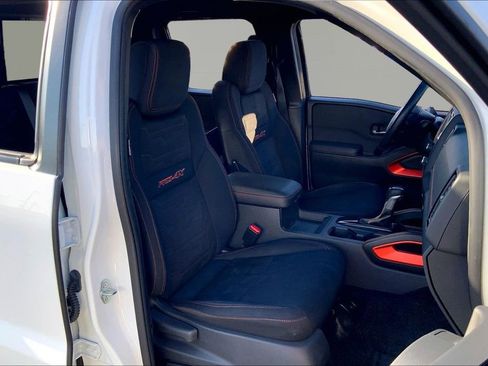 Used 2022 Nissan Frontier PRO-4X w/ Off-Road Protection Package image 19