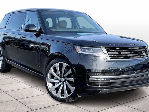 New 2025 Land Rover Range Rover Long Wheelbase SE image 2