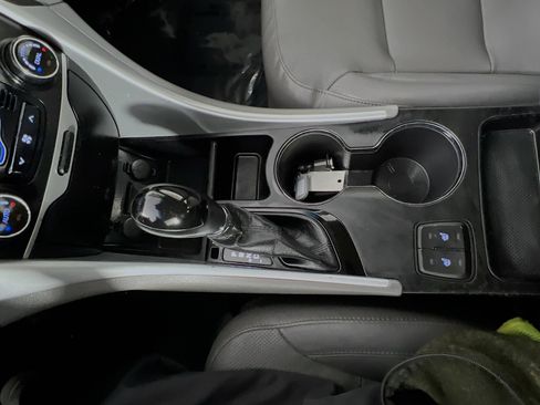 Used 2013 Hyundai Sonata Limited image 25