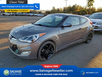 Used 2013 Hyundai Veloster w/ Style Pkg