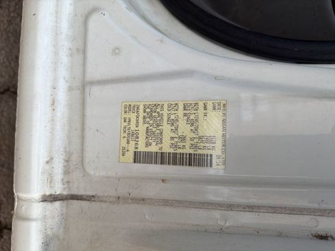 Used 2014 Nissan NV 2500 SV image 6