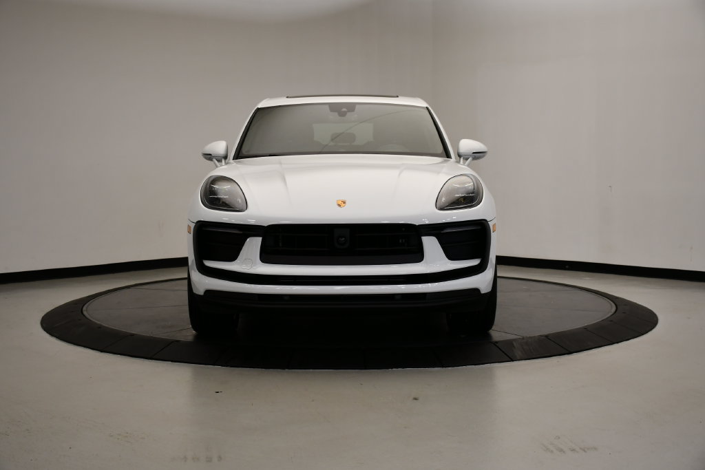 Certified 2026 Porsche Macan Turbo AWD/4WD image 10