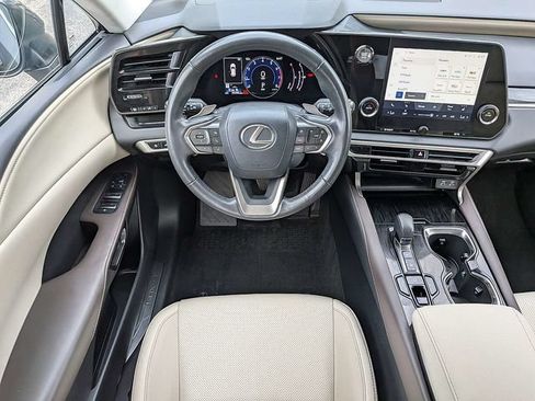 Used 2024 Lexus RX 350 FWD w/ Technology Package image 18