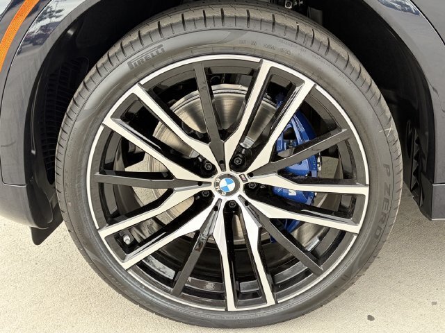 New 2027 BMW X6 xDrive40i w/ Climate Comfort Package AWD/4WD image 10