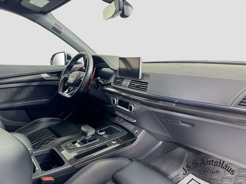 Used 2018 Audi SQ5 Premium Plus w/ S Sport Package image 36