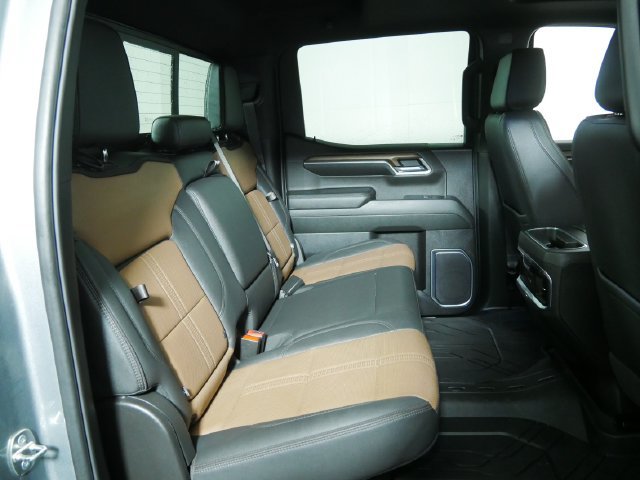 Used 2024 Chevrolet Silverado 1500 High Country AWD/4WD image 16