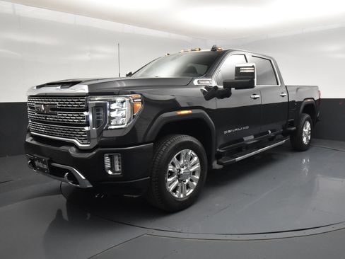 Used 2020 GMC Sierra 2500 Denali w/ Denali Ultimate Package image 2