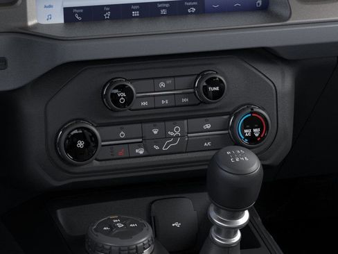 New 2025 Ford Bronco 4-Door image 16