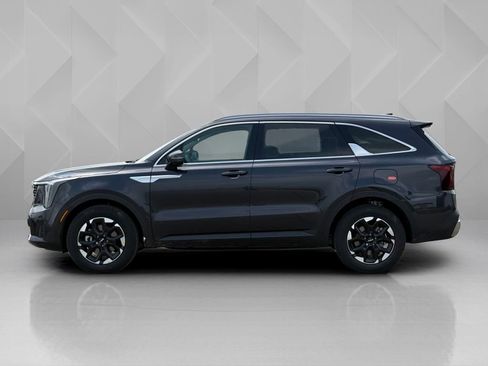 New 2026 Kia Sorento S FWD image 8