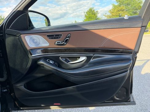 Used 2014 Mercedes-Benz S 550 Sedan w/ Edition 1 Package image 28