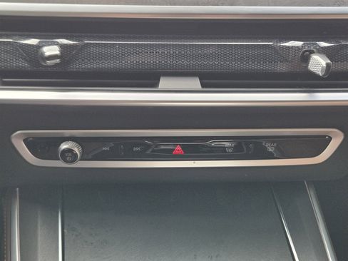 Used 2024 BMW X5 xDrive40i w/ M Sport Package image 27