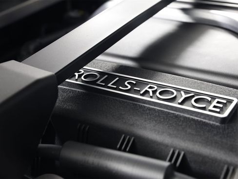 New 2026 Rolls-Royce Cullinan Black Badge image 29
