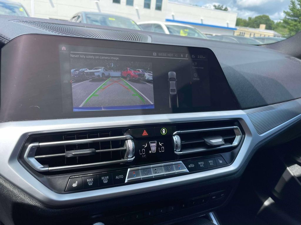 Used 2019 BMW 330i xDrive Sedan w/ M Sport Package AWD/4WD image 29