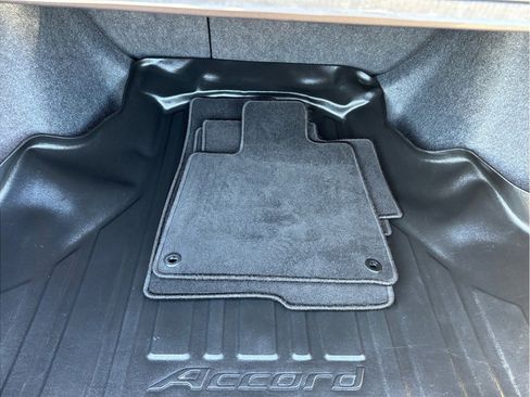 Used 2019 Honda Accord EX-L image 44