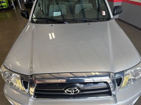 Used 2005 Toyota Tacoma PreRunner image 47