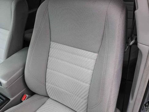 Used 2017 Toyota Camry LE image 26