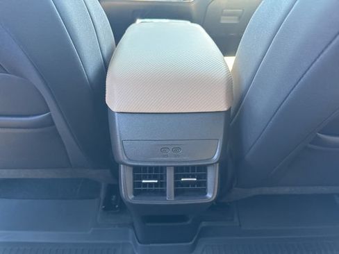 Used 2026 Chevrolet Equinox ACTIV AWD/4WD image 25