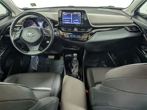 Certified 2022 Toyota C-HR Limited image 32