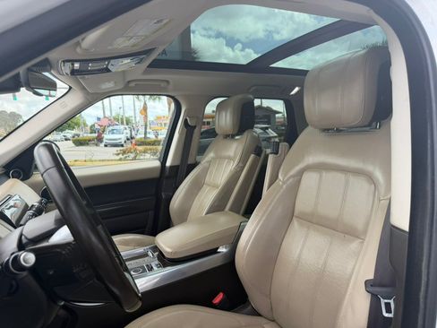 Used 2018 Land Rover Range Rover Sport HSE AWD/4WD image 18