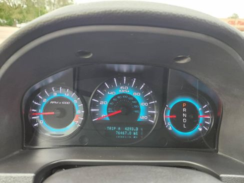 Used 2012 Ford Fusion SE FWD image 22