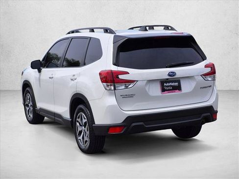 Used 2024 Subaru Forester Premium AWD/4WD image 8