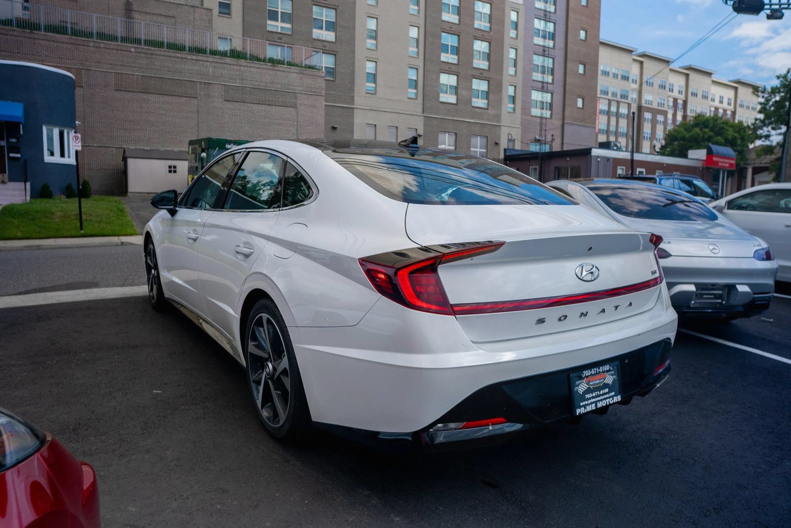 Used 2023 Hyundai Sonata SEL Plus w/ Cargo Package FWD image 3