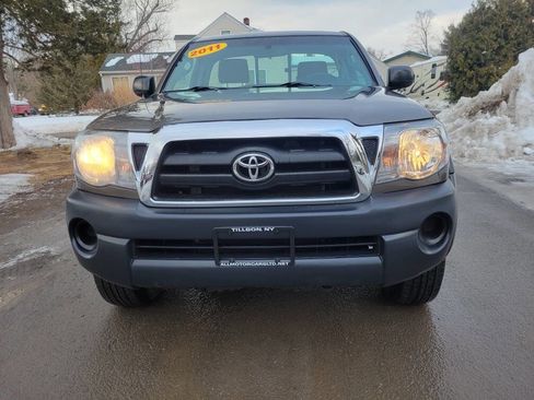 Used 2011 Toyota Tacoma 4x4 Regular Cab image 3