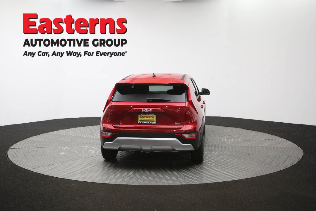 Used 2025 Kia Niro LX FWD image 38