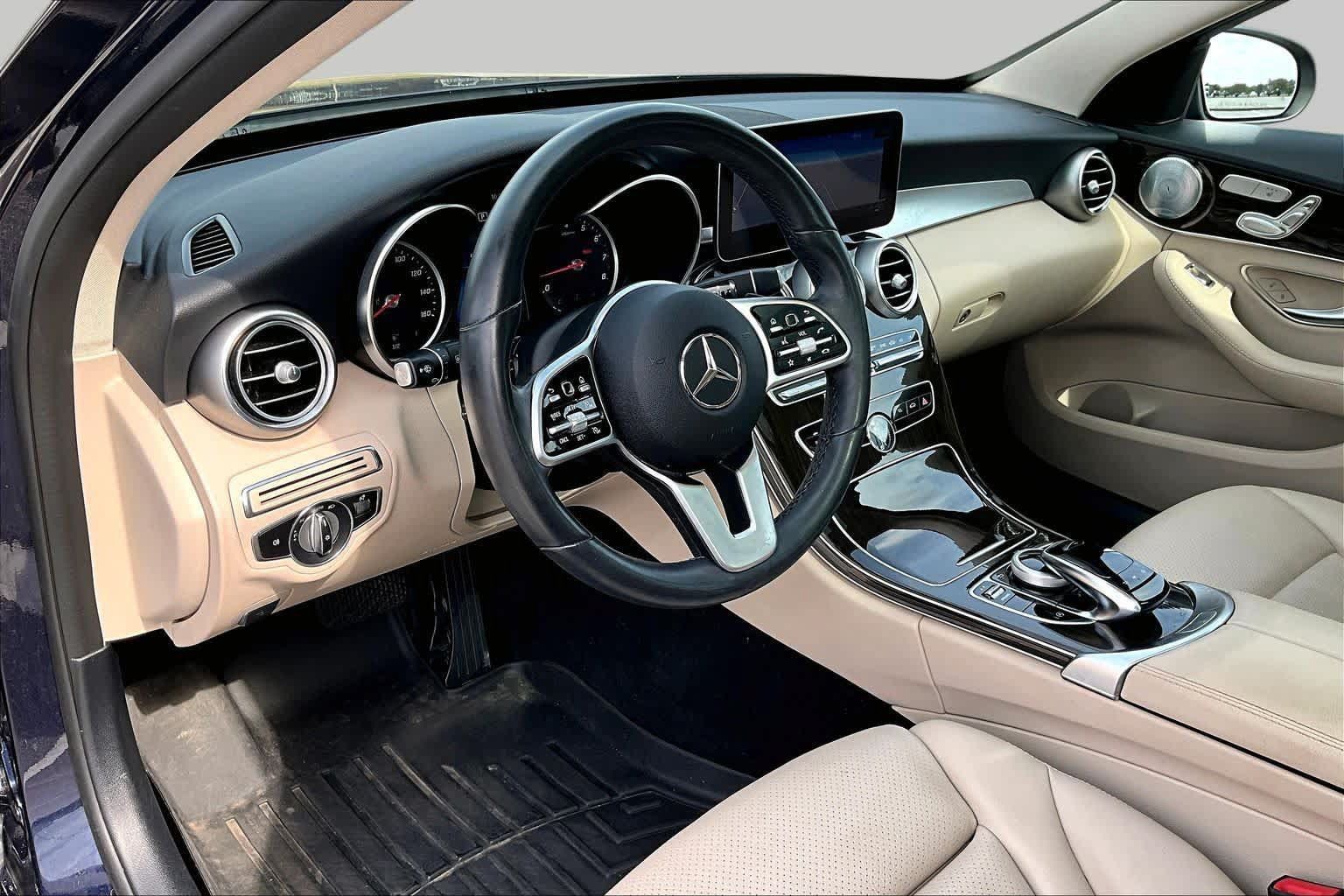 Used 2019 Mercedes-Benz C 300 4MATIC Sedan image 18