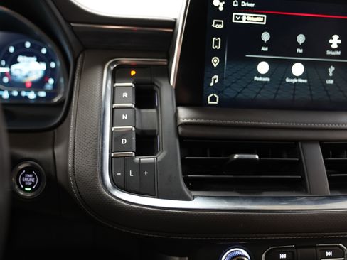 Used 2023 GMC Yukon SLT image 28