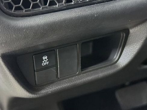 Used 2023 Honda HR-V LX image 9