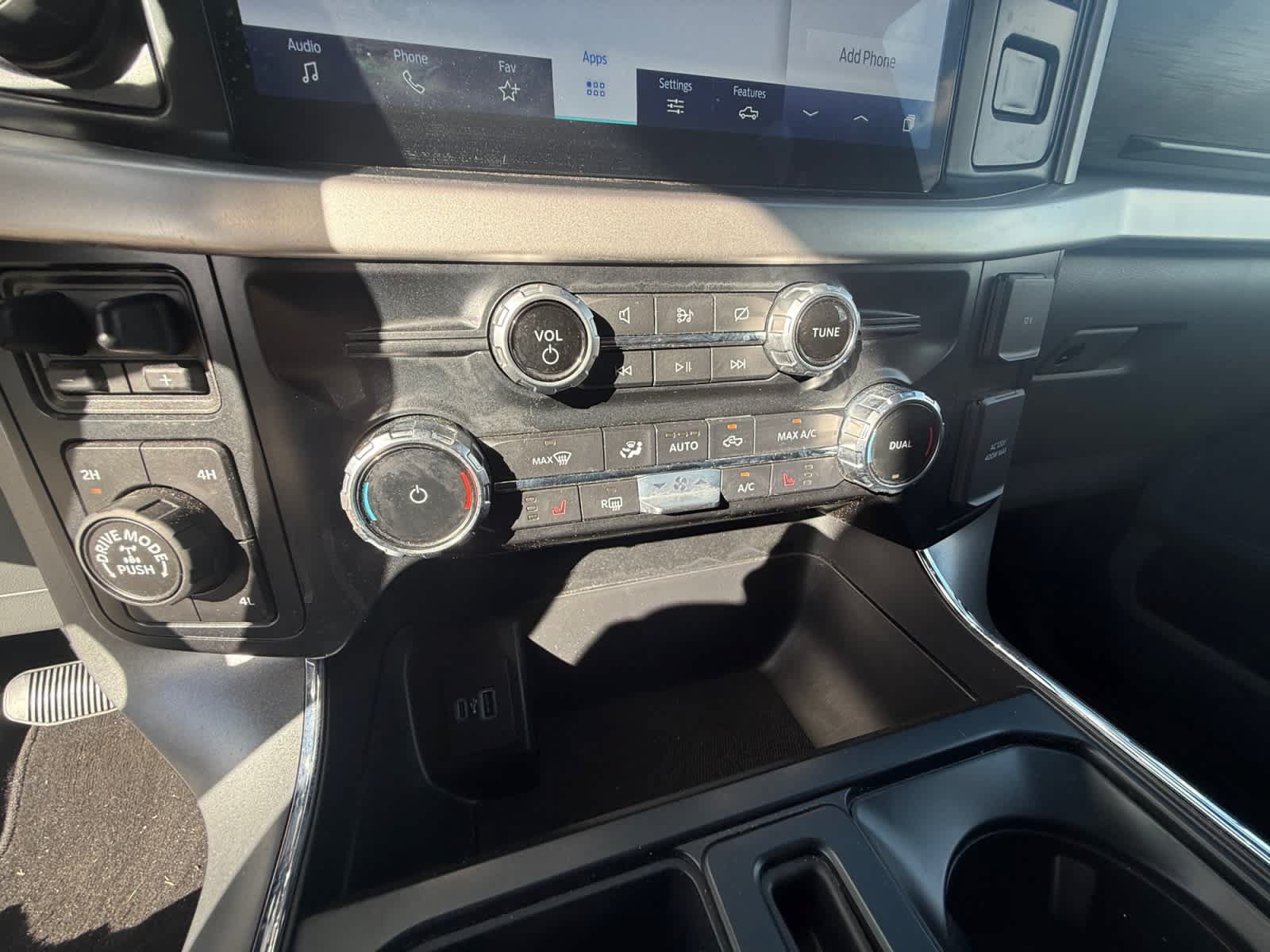 Used 2022 Ford F150 XLT w/ Equipment Group 302A High AWD/4WD image 17