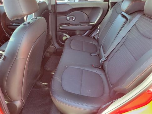 Used 2019 Kia Soul ! w/ Technology Package image 11