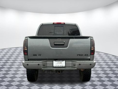 Used 2016 Nissan Frontier PRO-4X image 6