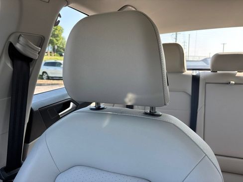 Used 2024 Volkswagen Jetta SE w/ Panoramic Sunroof Package FWD image 22