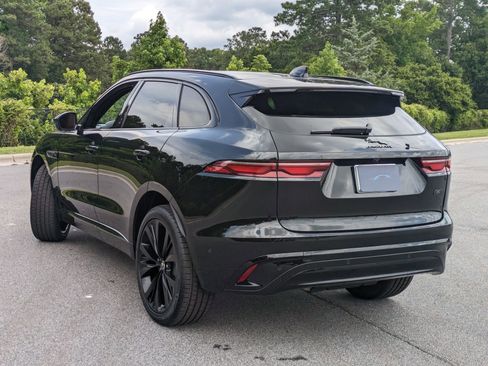 New 2026 Jaguar F-PACE R-Dynamic S image 8