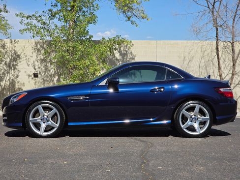 Used 2015 Mercedes-Benz SLK 250 image 7