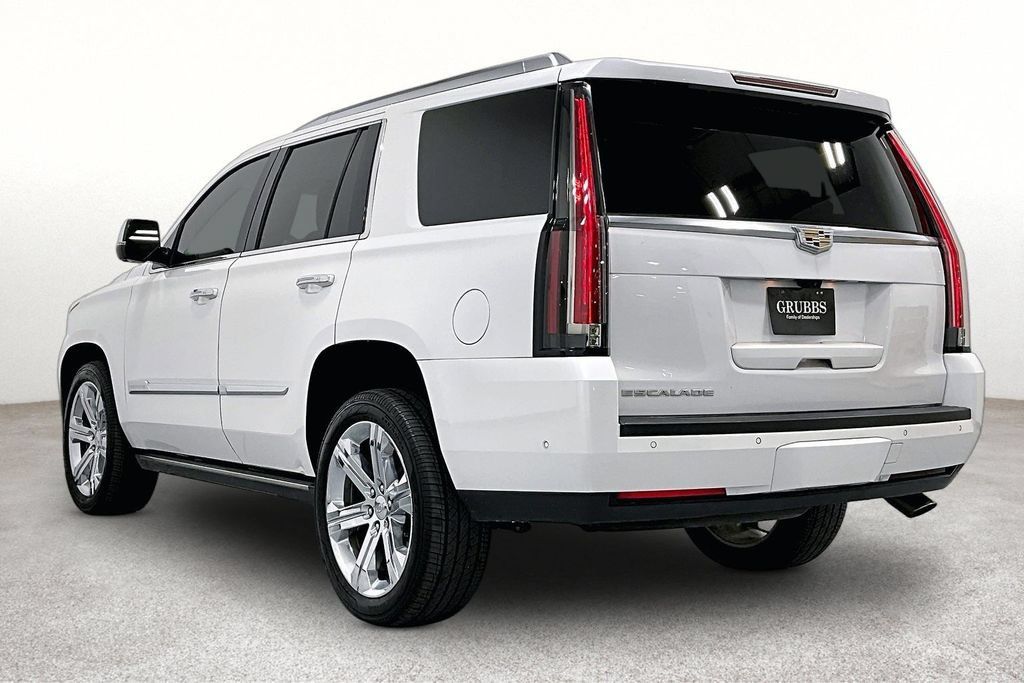 Used 2018 Cadillac Escalade Platinum AWD/4WD image 15