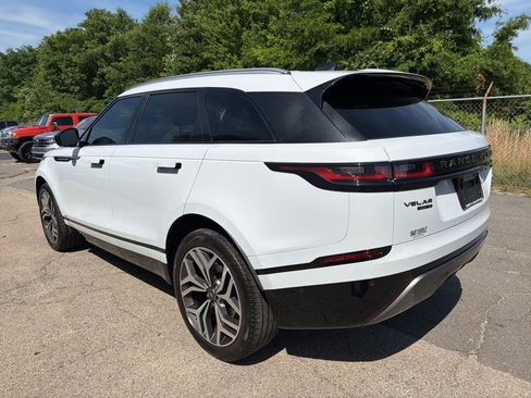 Used 2019 Land Rover Range Rover Velar R-Dynamic SE AWD/4WD image 4