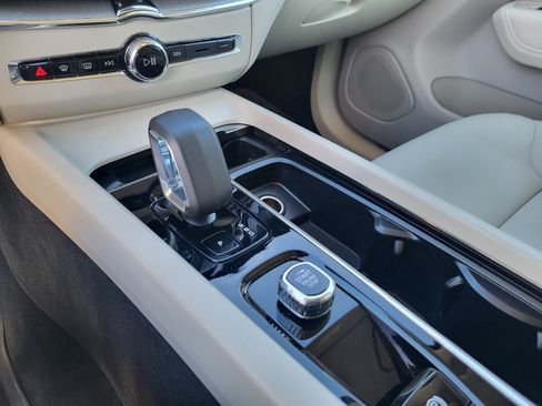 Certified 2024 Volvo XC60 T8 Plus w/ Protection Package Premier image 13