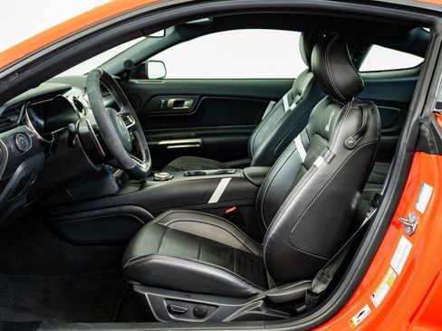 Used 2022 Ford Mustang Shelby GT500 w/ Technology Package image 18