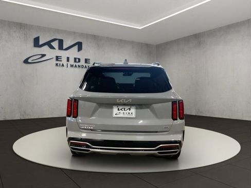 Used 2023 Kia Sorento SX image 7